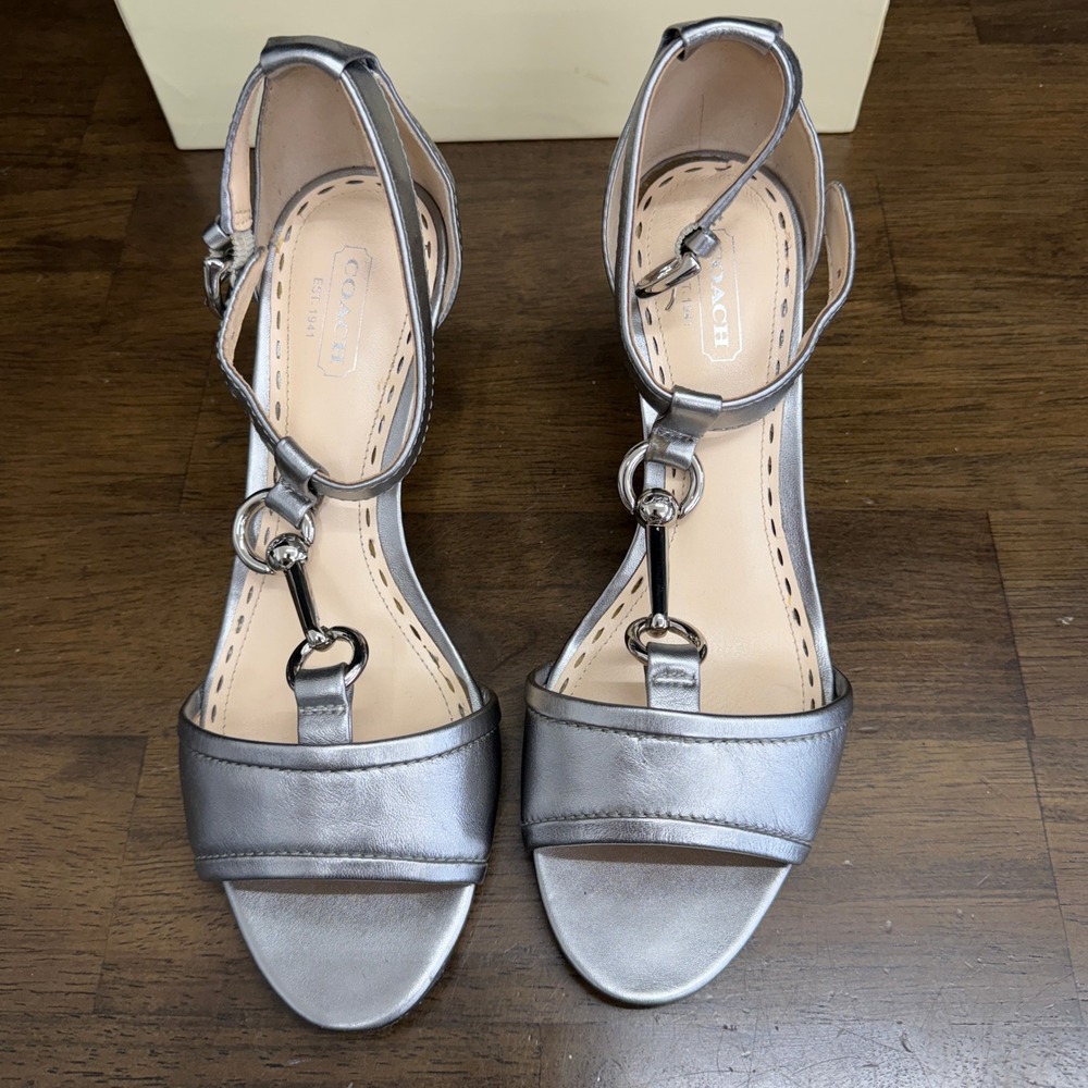 Coach Inez Metallic Sandals Women Size 7 Gunmetal T-Strap Kitten Heel A3536